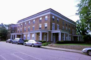 Colonial Lodge in Warrenton, NC